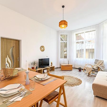 Mountain Oasis Apartment シナヤ エクステリア 写真